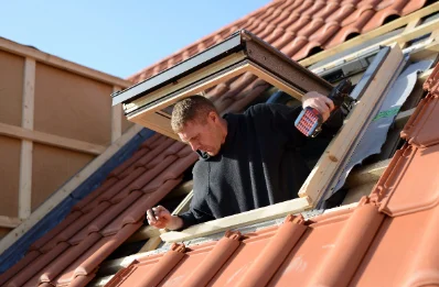 Pose de fenêtres de toit Velux à la Ventrouze